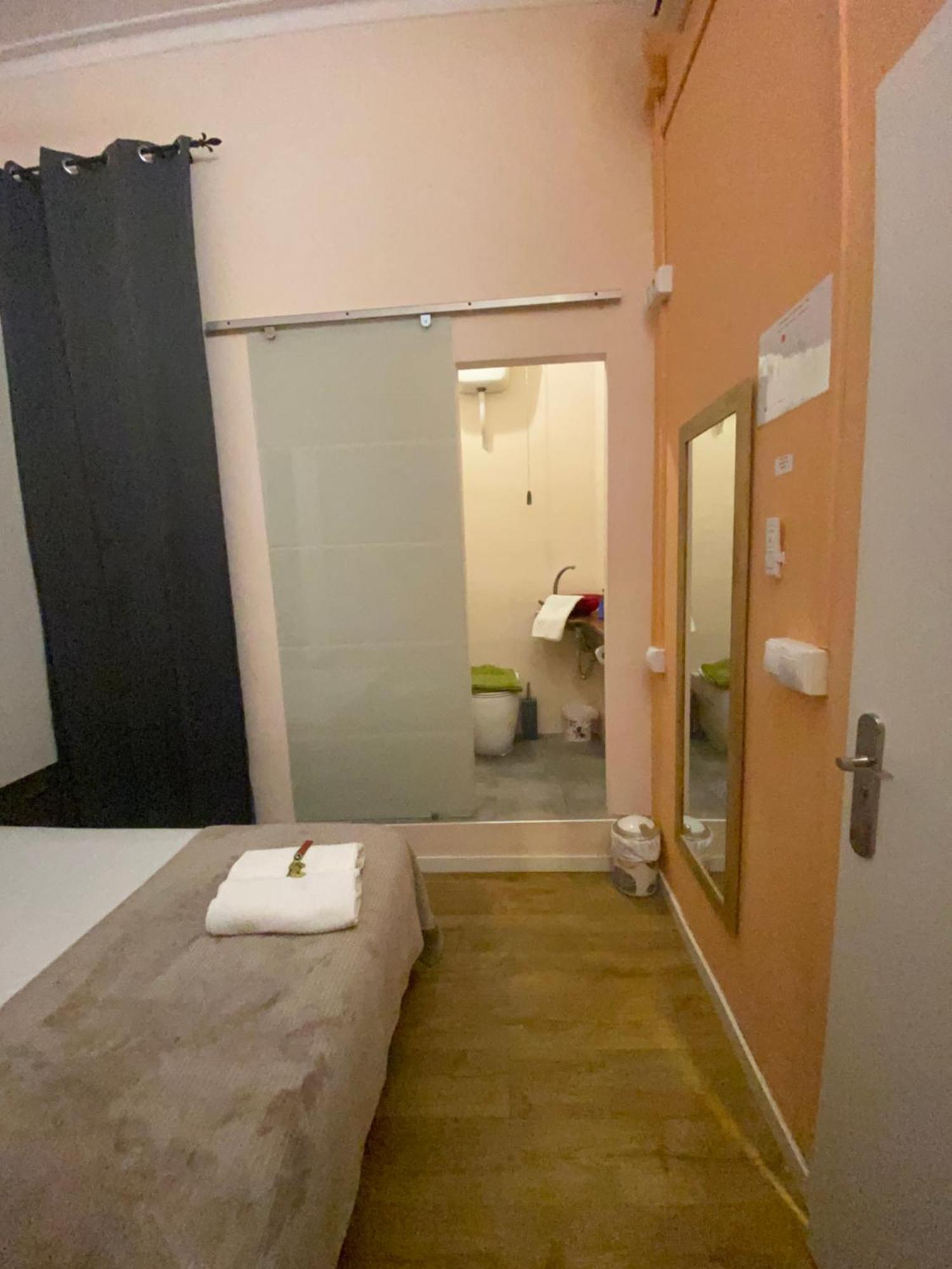 Sant Antoni Hostal, Sustainable Tourism Барселона Екстериор снимка