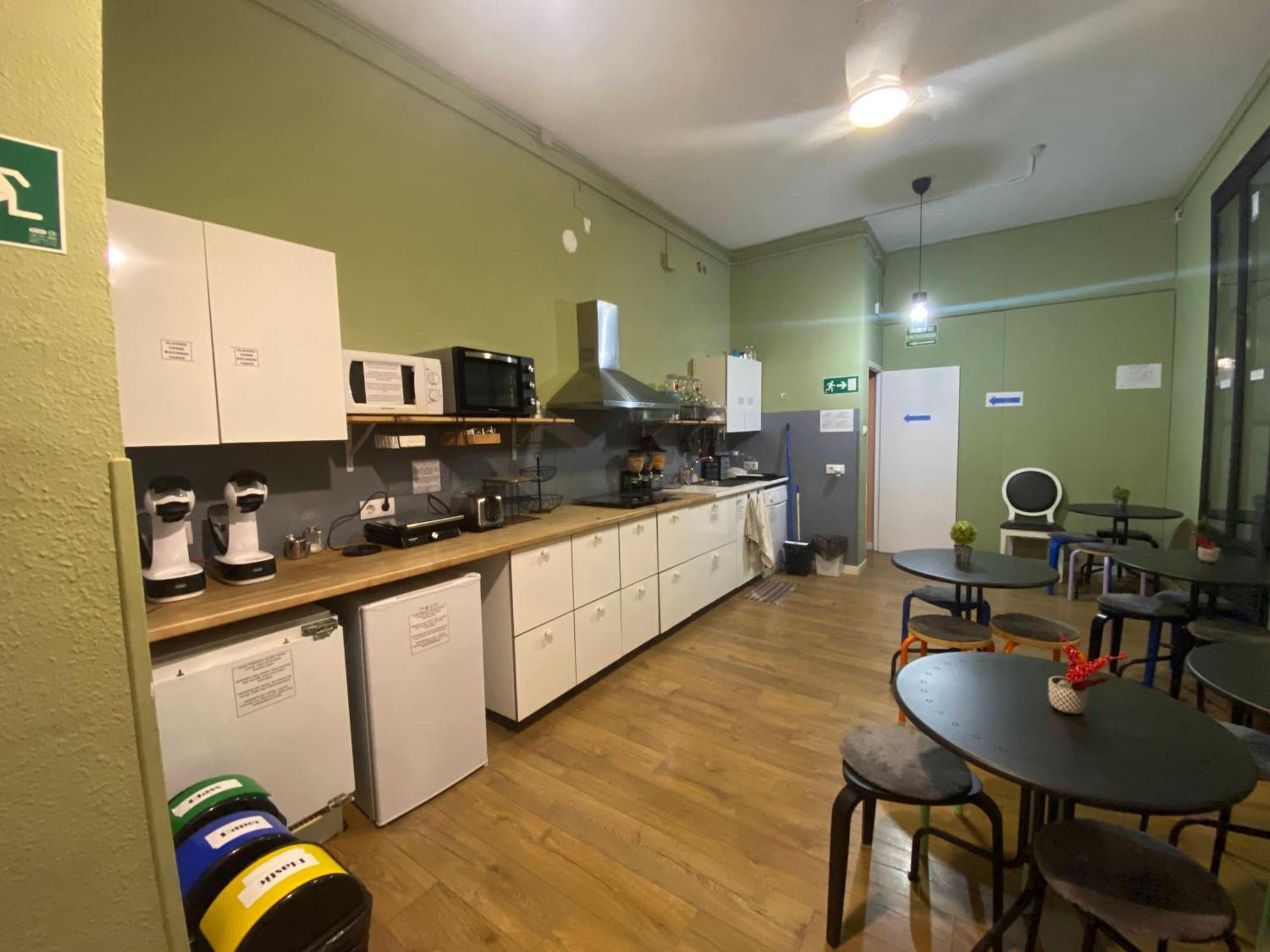 Sant Antoni Hostal, Sustainable Tourism Барселона Екстериор снимка