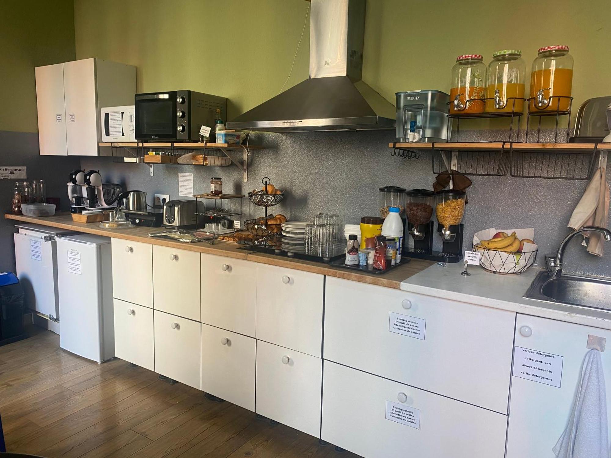 Sant Antoni Hostal, Sustainable Tourism Барселона Екстериор снимка